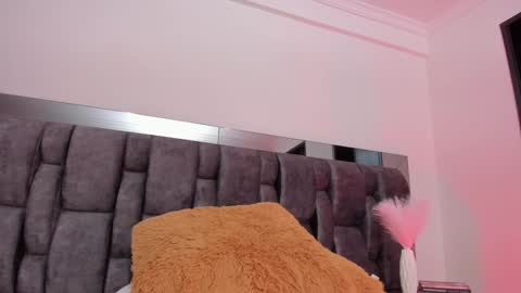 Snapshot of carol_horny chatting on January 25, 2025, 5:18 am Carol online show from January 25, 2025, 5:18 am