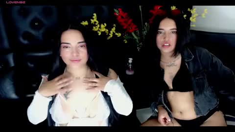 Carolaine01 online show from March 5, 2025, 11:16 pm