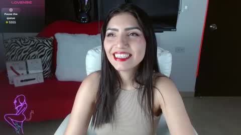 Snapshot of carolaine69_ chatting on February 27, 2026, 1:33 pm Caroline online show from February 27, 2026, 1:33 pm