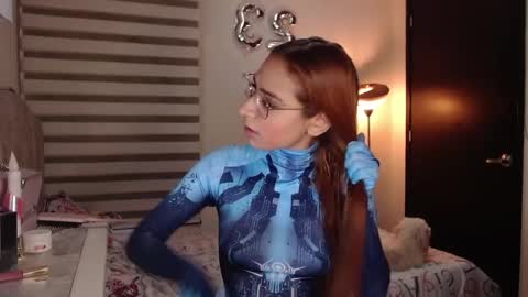 Snapshot of carolayn12 chatting on December 23, 2024, 10:44 pm Carolayn online show from December 23, 2024, 10:44 pm