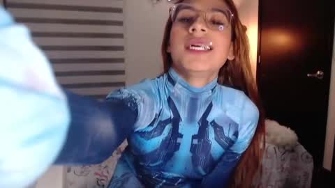 Snapshot of carolayn12 chatting on December 24, 2024, 2:21 am Carolayn online show from December 24, 2024, 2:21 am