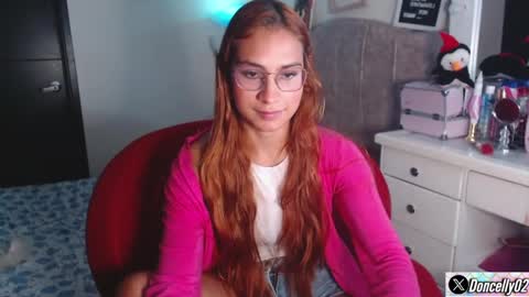 Snapshot of carolayn12 chatting on February 25, 2025, 12:25 am Carolayn online show from February 25, 2025, 12:25 am