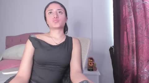 Caroline online show from November 25, 2025, 5:24 pm