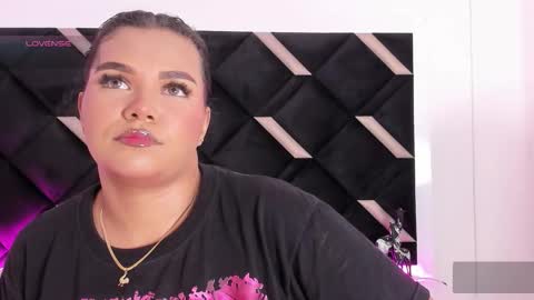 carolina_evannss online show from March 18, 2026, 4:26 am