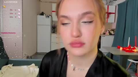 Caro online show from December 24, 2024, 2:21 am