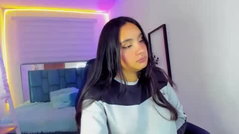 caroline_rodriguez_9 online show from September 10, 2025, 3:17 am