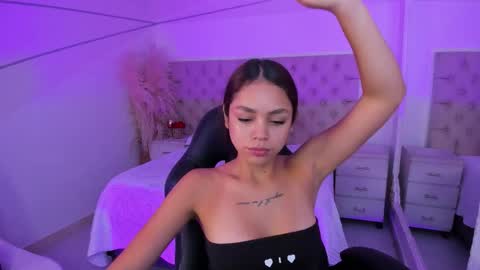 Caroline online show from March 13, 2026, 1:07 pm