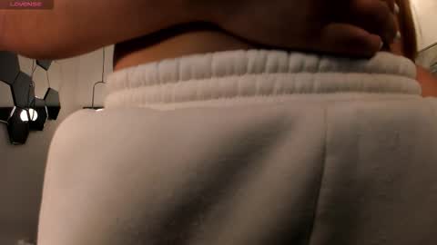 Caro online show from February 11, 2026, 9:58 am