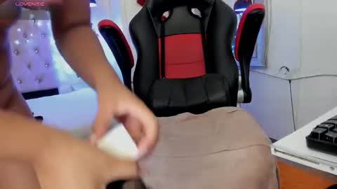 Caroline Scoth online show from December 21, 2024, 8:54 pm