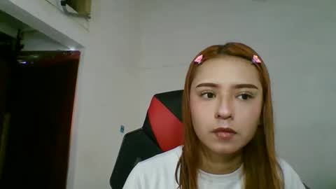 carolinnapinkman online show from May 7, 2026, 8:36 pm