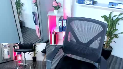 Caro online show from March 10, 2025, 5:39 pm