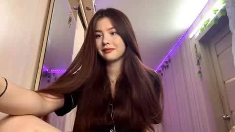 Emma online show from November 30, 2025, 12:09 pm