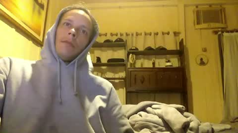 Snapshot of carv4lholpz chatting on June 4, 2026, 7:47 am carv4lholpz online show from June 4, 2026, 7:47 am