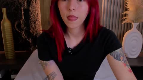 Snapshot of casandra_busting chatting on September 11, 2025, 7:47 pm Casandra online show from September 11, 2025, 7:47 pm