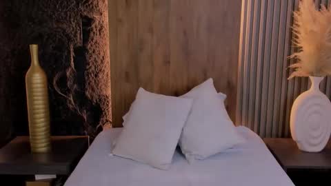 Snapshot of casandra_busting chatting on September 12, 2025, 7:03 pm Casandra online show from September 12, 2025, 7:03 pm