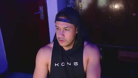 Snapshot of casas_oom chatting on March 6, 2025, 3:02 am      online show from March 6, 2025, 3:02 am