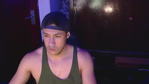 Snapshot of casas_oom chatting on March 10, 2025, 5:33 am      online show from March 10, 2025, 5:33 am