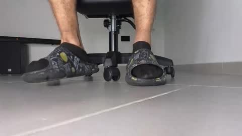 cash_master777 online show from December 17, 2025, 4:24 pm