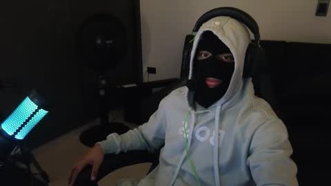 cash_master777 online show from January 7, 2026, 6:32 pm