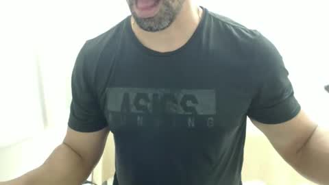 cashmastermuscle77 online show from March 29, 2026, 10:37 am