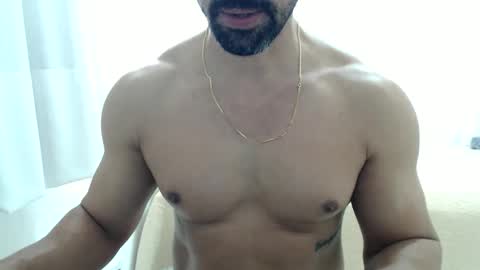 cashmastermuscle77 online show from June 1, 2026, 1:02 pm