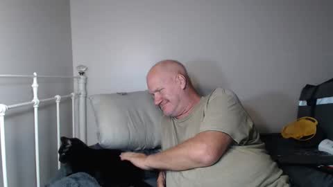 Snapshot of casinocam chatting on April 18, 2026, 7:07 pm CasinoCam online show from April 18, 2026, 7:07 pm