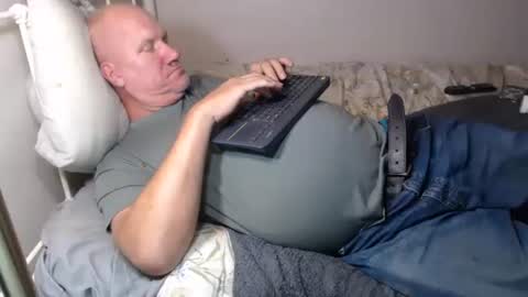 Snapshot of casinocam chatting on April 22, 2026, 2:58 am CasinoCam online show from April 22, 2026, 2:58 am