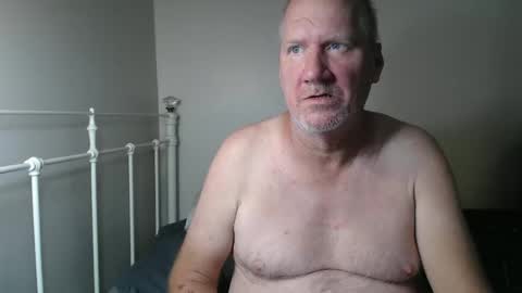 Snapshot of casinocam chatting on May 10, 2026, 7:08 pm CasinoCam online show from May 10, 2026, 7:08 pm
