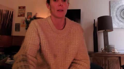 Snapshot of cassandra06400 chatting on November 5, 2025, 10:10 pm cassandra06400 online show from November 5, 2025, 10:10 pm