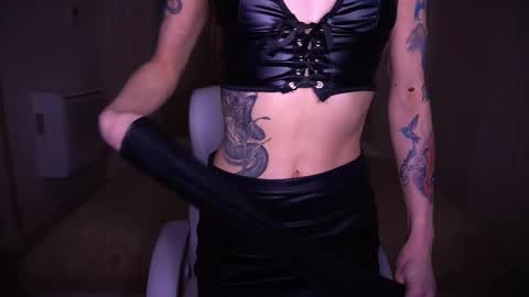 Cassandra online show from November 24, 2025, 11:59 pm