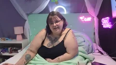 Snapshot of casserole_bbw chatting on March 5, 2025, 3:51 pm Casserole bbw online show from March 5, 2025, 3:51 pm