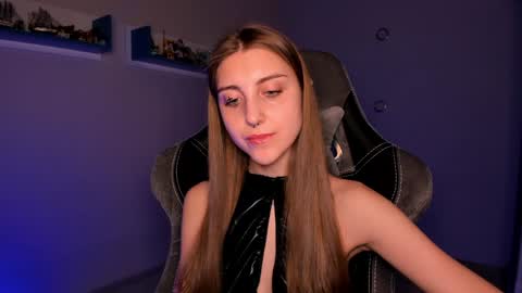 Seductress Cassia  FINDOM AND SADISM  NO NUDE online show from January 6, 2025, 7:35 pm