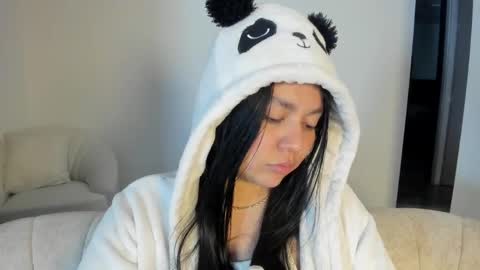 Cassie Jones online show from June 10, 2026, 12:22 am