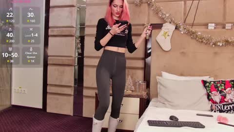 Cassie online show from December 20, 2024, 7:39 pm