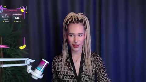 Cassie online show from December 15, 2025, 5:55 am