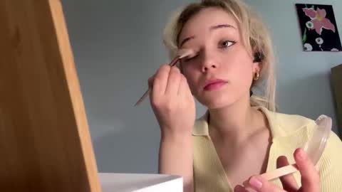 Olivia online show from March 7, 2026, 8:11 am