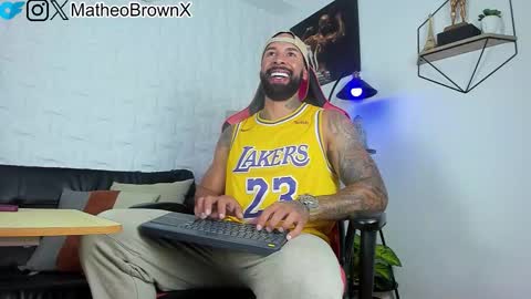 Matheo Brown online show from October 15, 2025, 6:52 pm