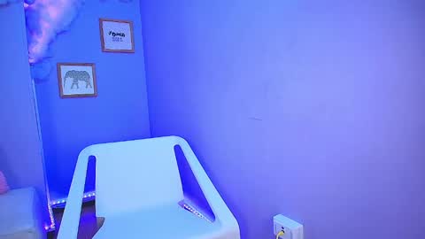 cat_nasty online show from November 4, 2025, 9:14 pm