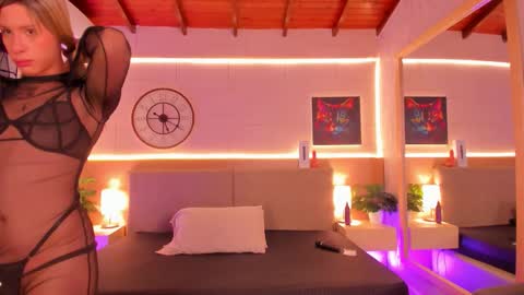 cata_johnss online show from October 4, 2025, 12:36 pm