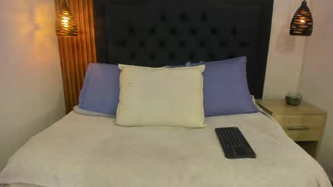 cataleya_marin_ online show from June 7, 2026, 3:43 am