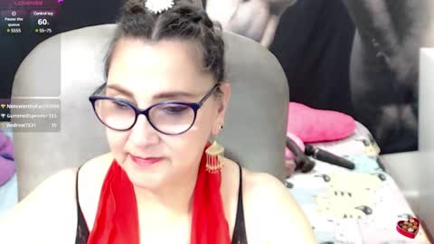 Snapshot of cataleya_mom_ chatting on March 5, 2025, 8:10 am cataleya online show from March 5, 2025, 8:10 am