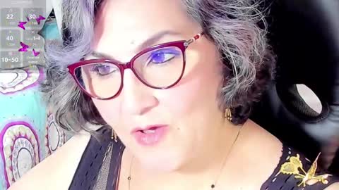 Snapshot of cataleya_mom_ chatting on September 17, 2025, 2:13 am cataleya online show from September 17, 2025, 2:13 am