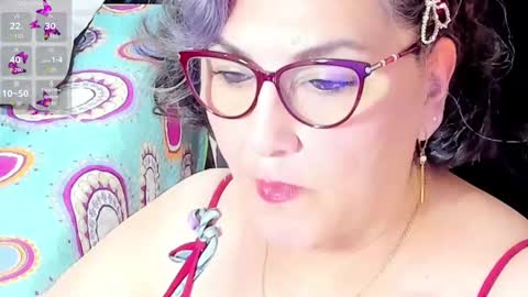 Snapshot of cataleya_mom_ chatting on September 19, 2025, 9:11 am cataleya online show from September 19, 2025, 9:11 am