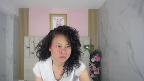 Catalina  online show from April 8, 2026, 3:17 am