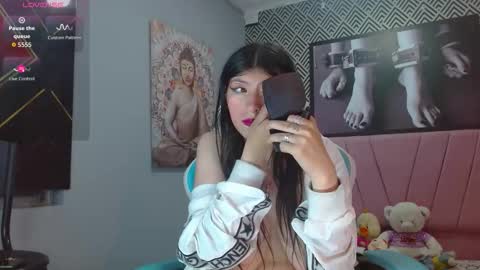 Snapshot of catalina_herrera2 chatting on September 12, 2025, 5:51 am CATLINA HERRERA online show from September 12, 2025, 5:51 am