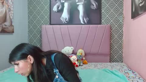 Snapshot of catalina_herrera2 chatting on September 13, 2025, 9:36 pm CATLINA HERRERA online show from September 13, 2025, 9:36 pm