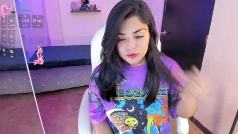 Catalina online show from January 26, 2025, 8:13 pm