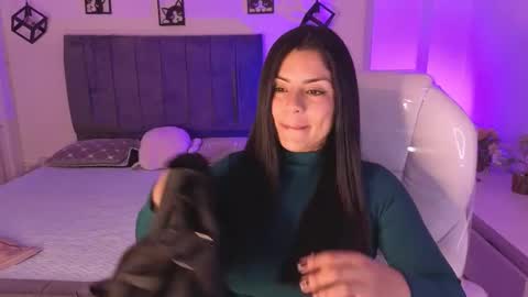 Catalina online show from October 17, 2025, 2:48 am