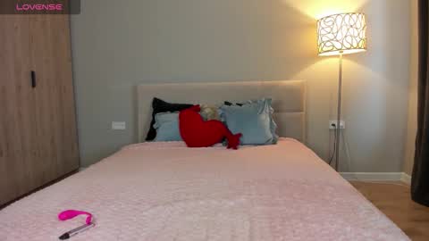 Snapshot of catanadick chatting on December 4, 2025, 8:23 am Pat online show from December 4, 2025, 8:23 am