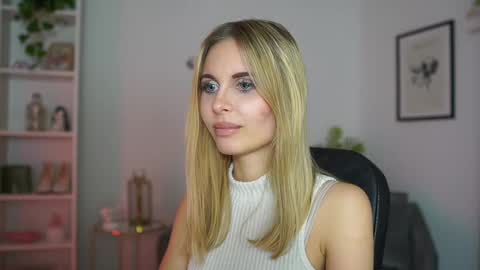 catecrago  online show from February 18, 2025, 5:10 pm